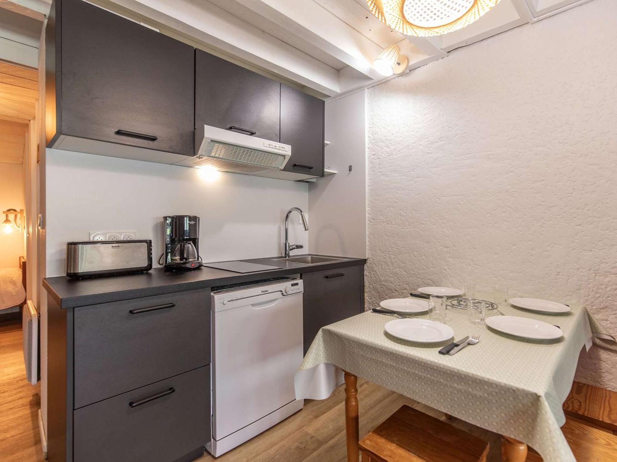 T2 Renove Avec Terrasse, Parking Prive, Local Velos A Cauterets - Fr-1-401-290 Eksteriør billede