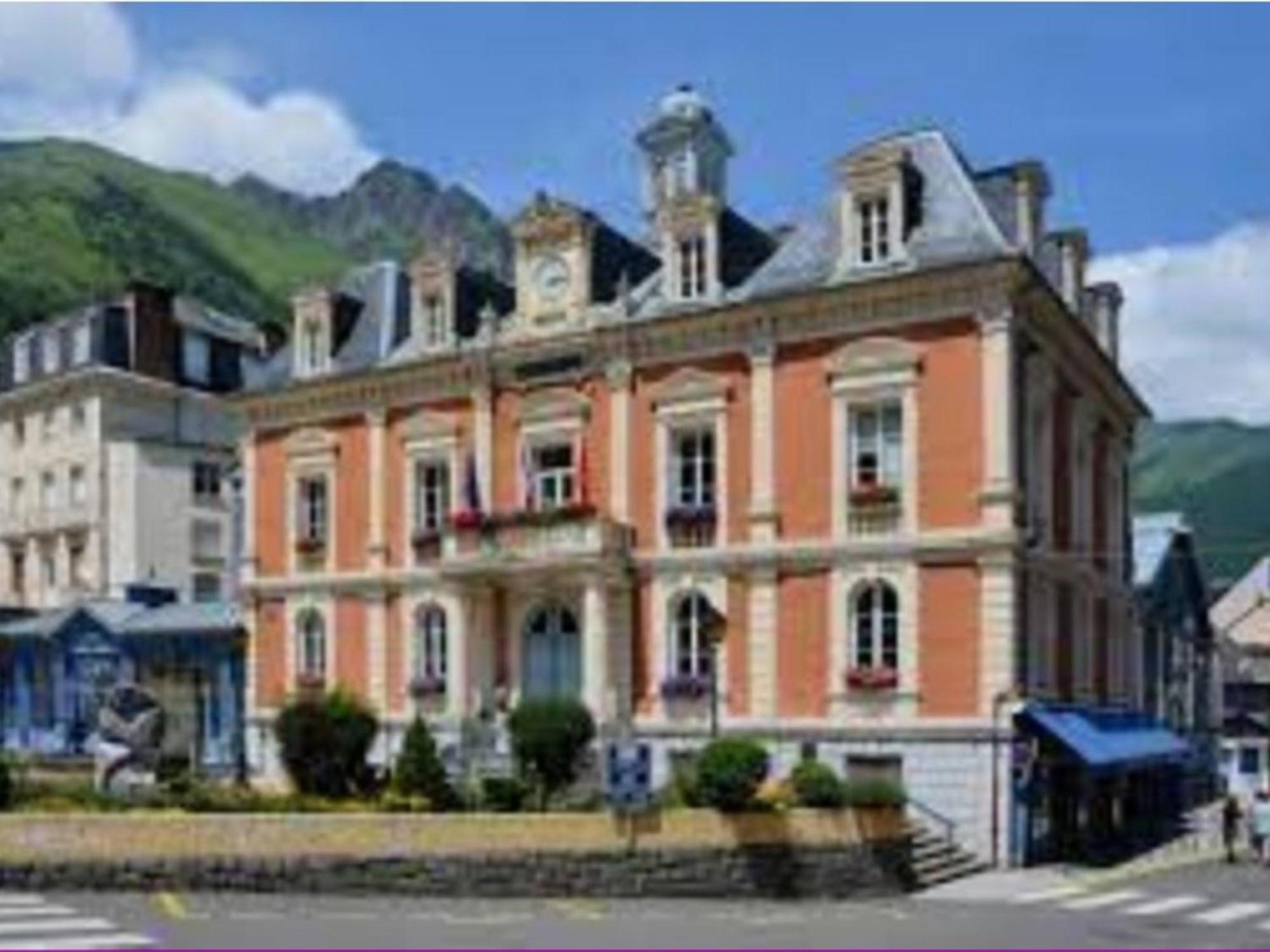 T2 Renove Avec Terrasse, Parking Prive, Local Velos A Cauterets - Fr-1-401-290 Eksteriør billede